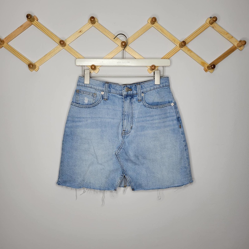 Madewell Rigid Denim A-Line Mini skirt raw hem light wash cutout edition size 26